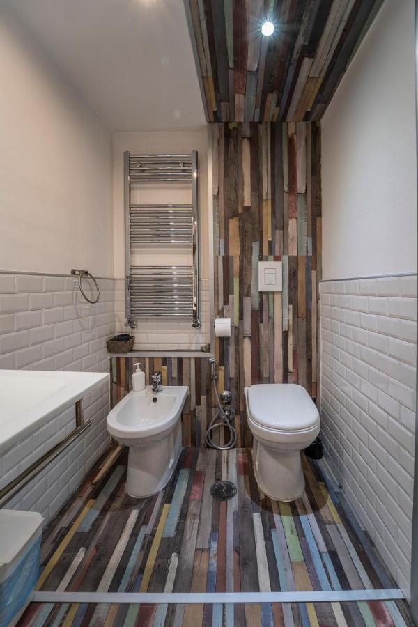 Domus Vesuvia Bed & Breakfast ตอร์เร อันนุนซิอาตา ภายนอก รูปภาพ