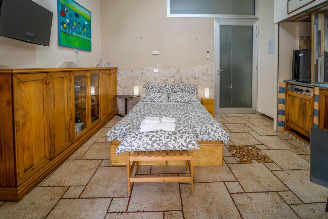 Domus Vesuvia Bed & Breakfast ตอร์เร อันนุนซิอาตา ภายนอก รูปภาพ