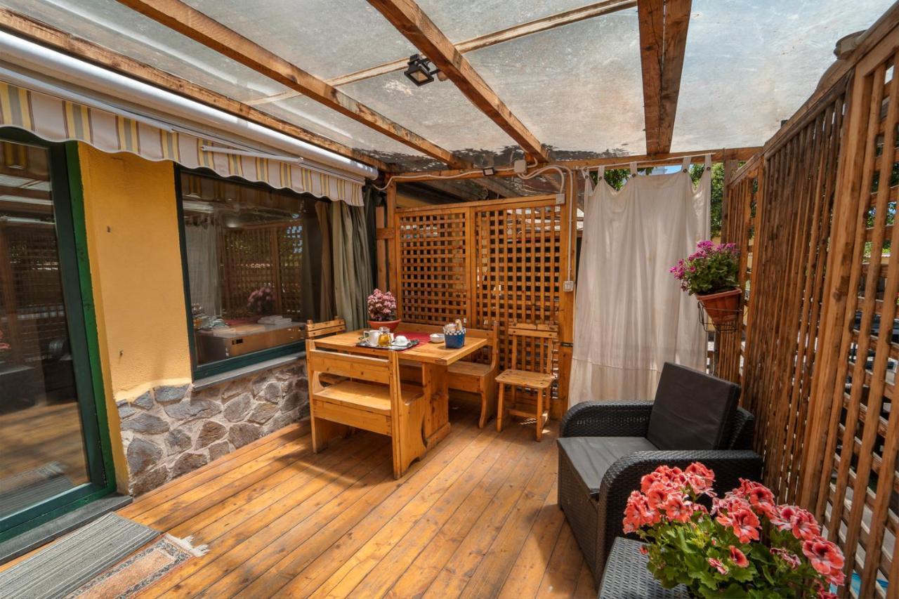 Domus Vesuvia Bed & Breakfast ตอร์เร อันนุนซิอาตา ภายนอก รูปภาพ