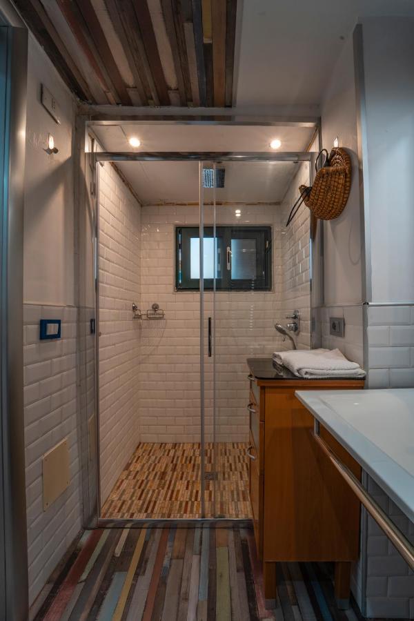 Domus Vesuvia Bed & Breakfast ตอร์เร อันนุนซิอาตา ภายนอก รูปภาพ
